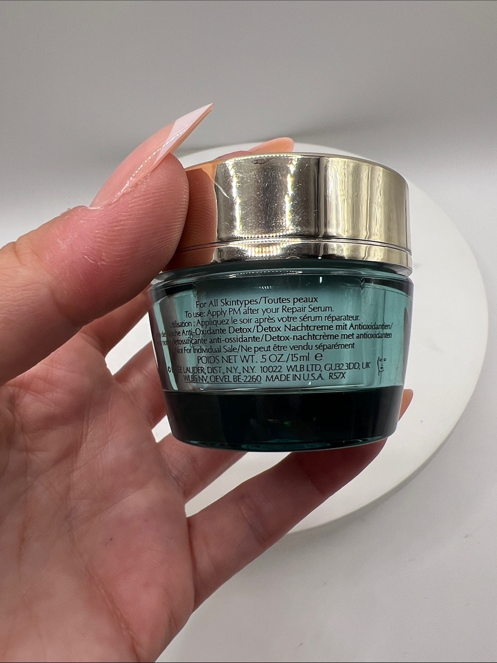 672. Estee Lauder Nightwear Plus. New out of box. - Picture 2 of 3